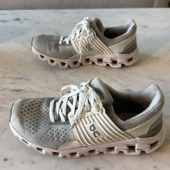 On Cloudswift Running Sneaker 6.5 - Picture 6 of 14